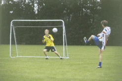 Voetbaldoel 3000 LD: 300 X 205 X 125 Cm.